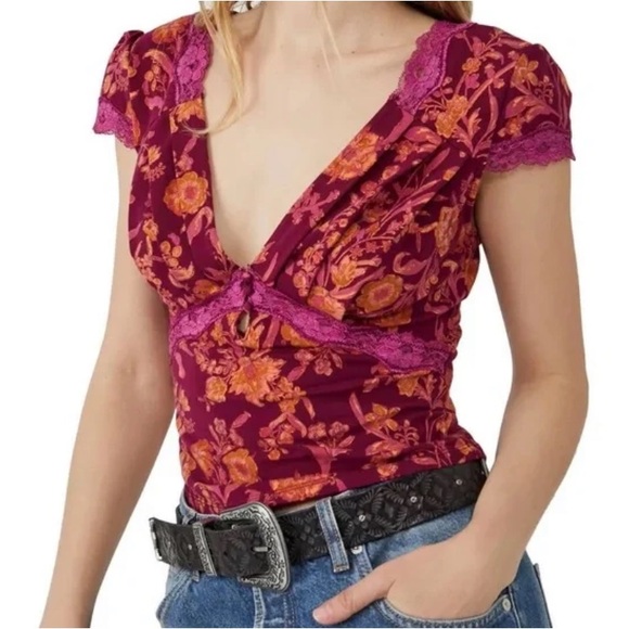 Free People Emory Emery Top in Pink Combo Size Large Floral Cap Sleeve NWT - Picture 4 of 11